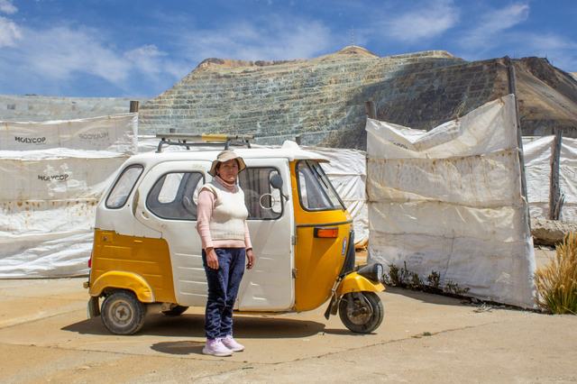 20250701_Yolit-Alejo-Bonifacio-mototaxi_poblado_Morococha_Peru_Sally-Jabiel-1800x1200