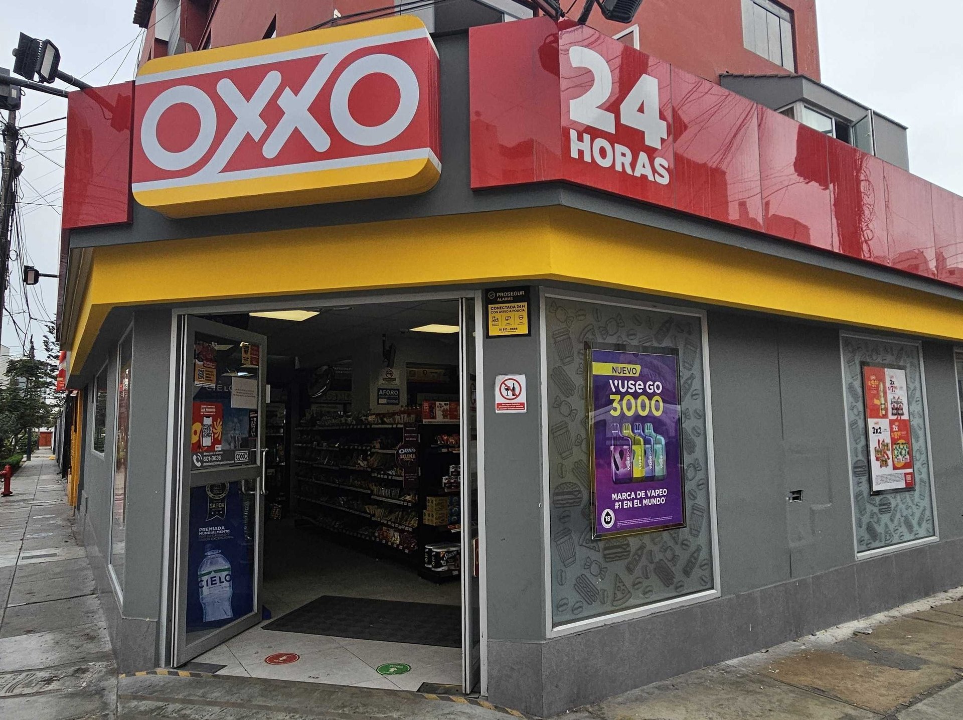 Pueblo Libre Oxxo