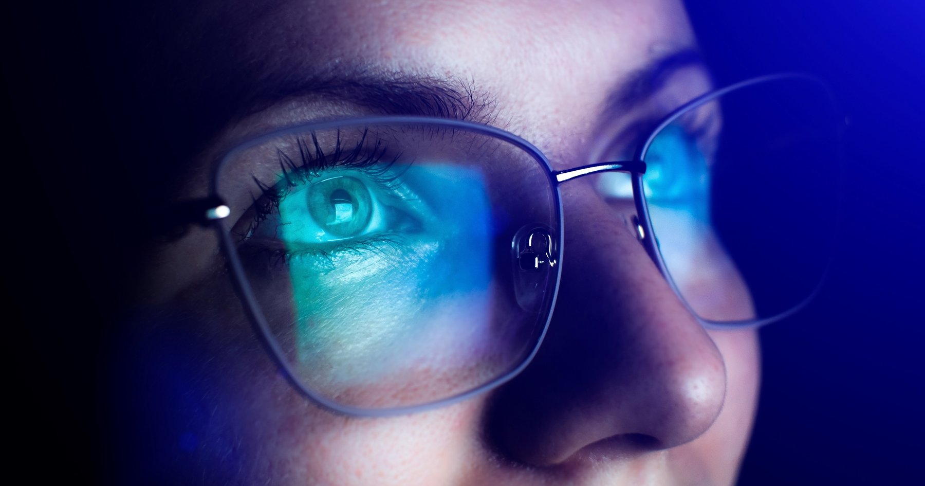 Funcionan los lentes para filtrar la luz azul? - The New York Times