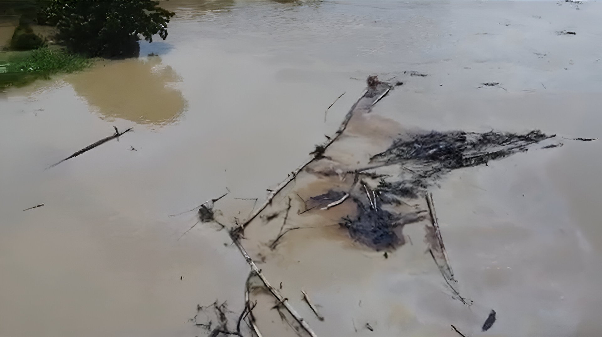 DERRAME DE PETRÓLEO EN LA COMUNIDAD DE MANCO CÁPAC, TOMA DE DRONE 2