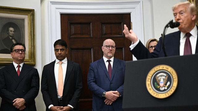 Davis-Trump-White-House-GettyImages-2252069548-1536x864