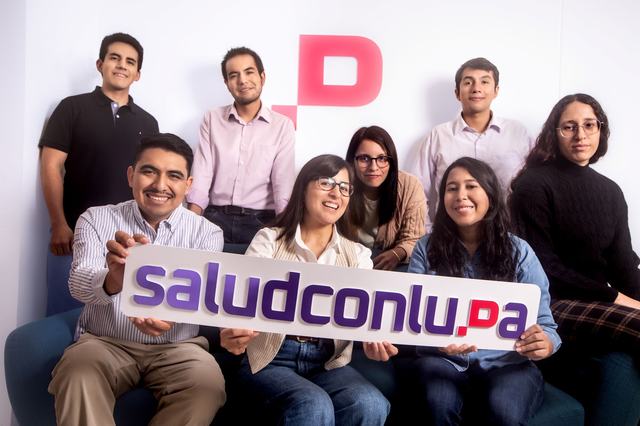 Equipo Salud con lupa