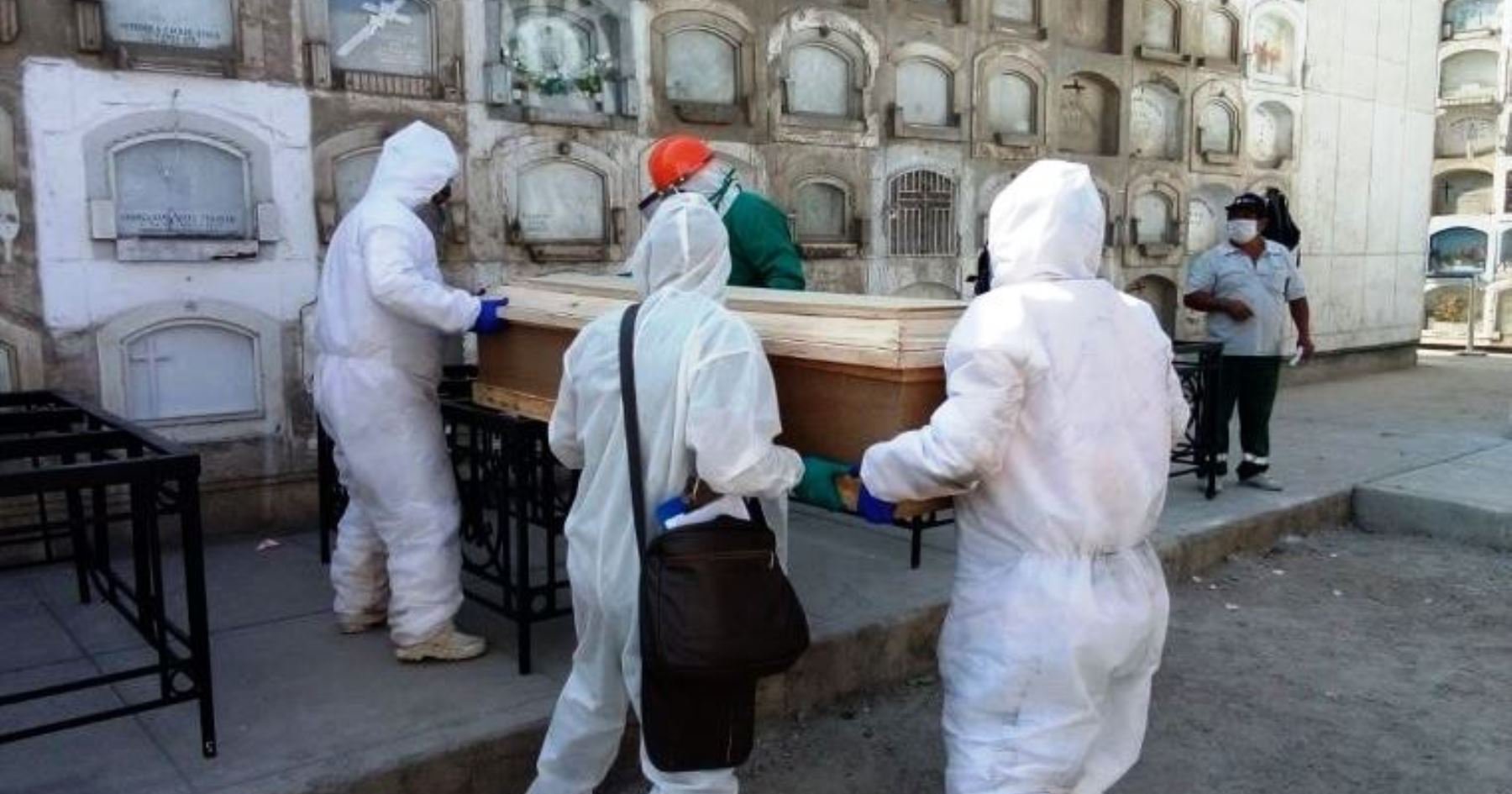 Perú actualiza la cifra de muertos por covid-19: son más de 180 mil - Salud con lupa