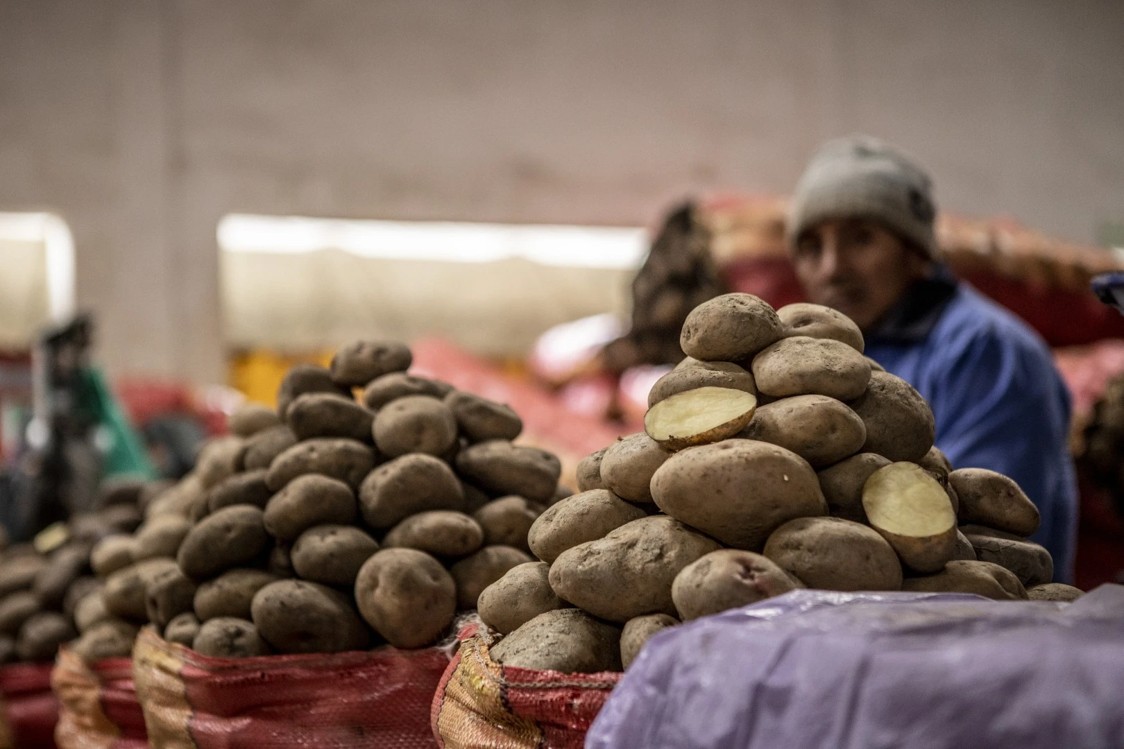 Papas vendidas en el Mercado Mayorista de Huancayo, Junín.