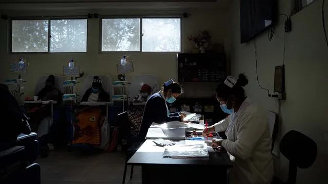 Quetzaltenango_Cancer-patients-treatment-Plaza-Publica-1536x864