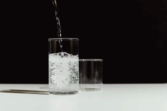 SELTZER HYDRATION 2-0.jpg