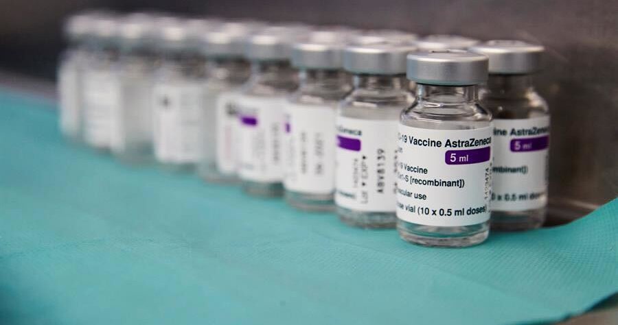 Las vacunas de AstraZeneca están en riesgo de vencerse sin ser aplicadas - Salud con lupa