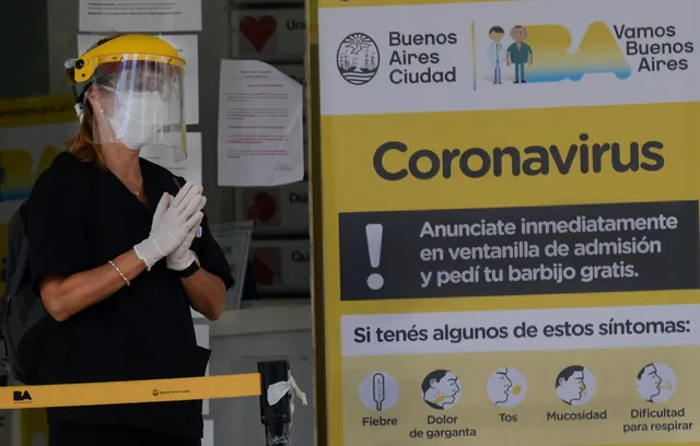 médicos mascarillas barbijos Buenos Aires.jpg