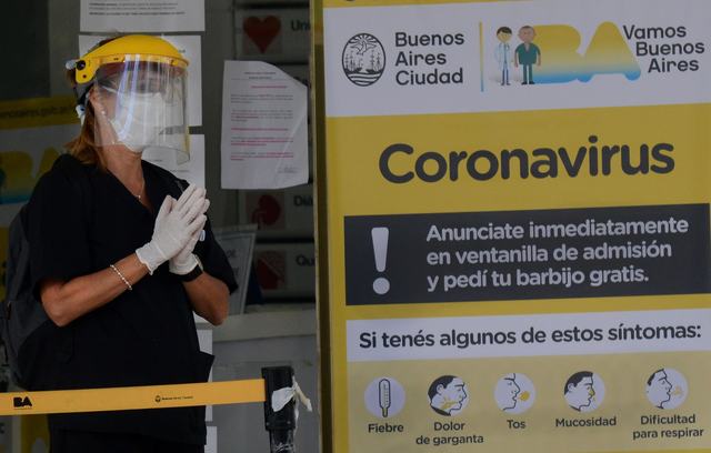 médicos mascarillas barbijos Buenos Aires.jpg