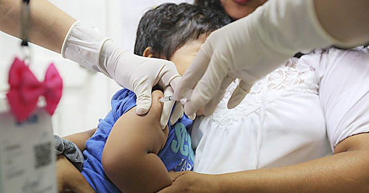 Guía para vacunarte contra otras enfermedades mientras dure la pandemia -  Salud con lupa